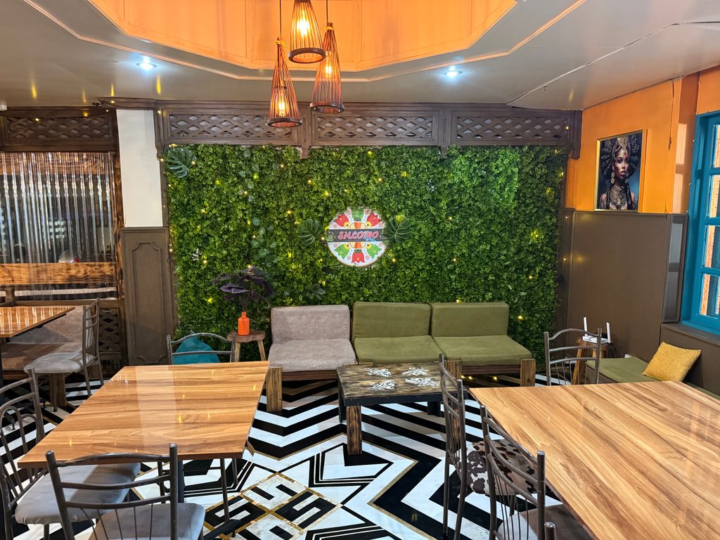 Shlomo — Grand Baie, Mauritius